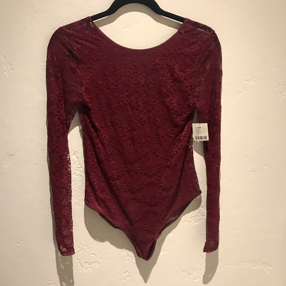 NWT Urban Outfitters Lace Open Back Bodysuit - Picture 3 of 6